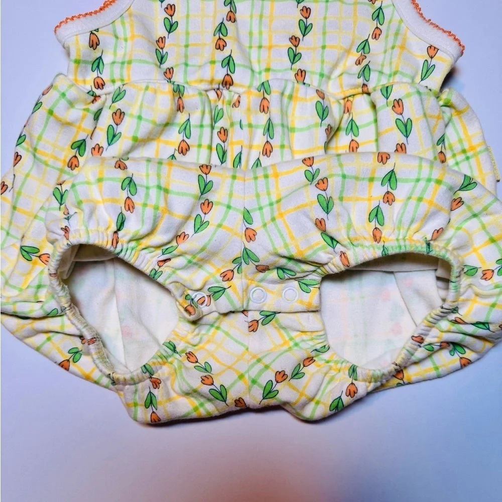 Carters Vintage Baby Girl Bubble Romper Size 18-24M